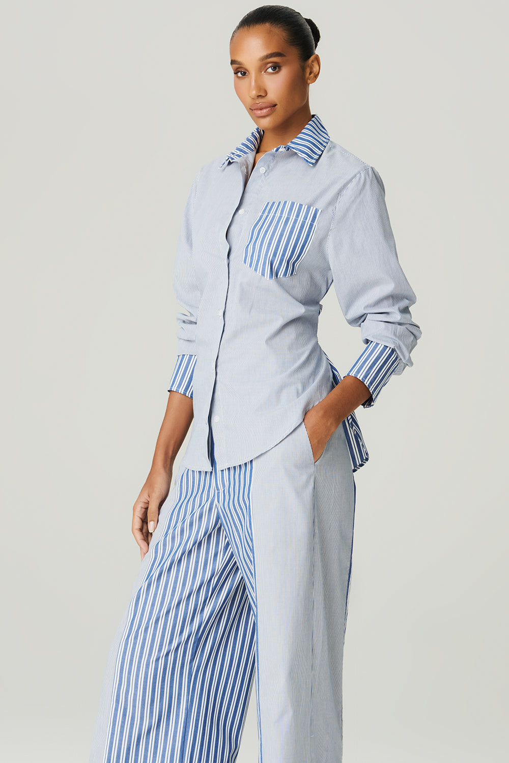 Calça Recorte Listras - HOODMOOD