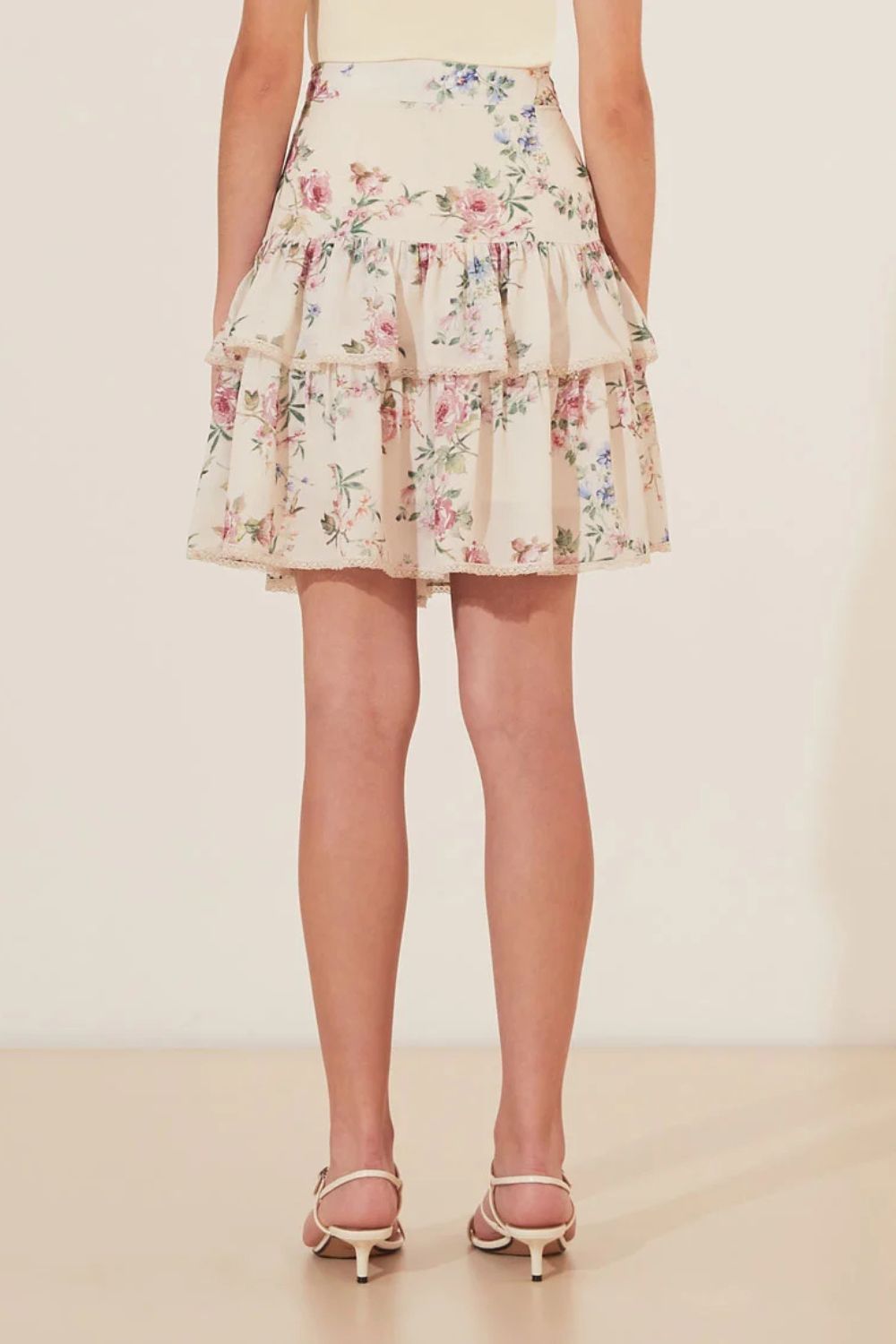 Saia Curta Flora - AMISSIMA