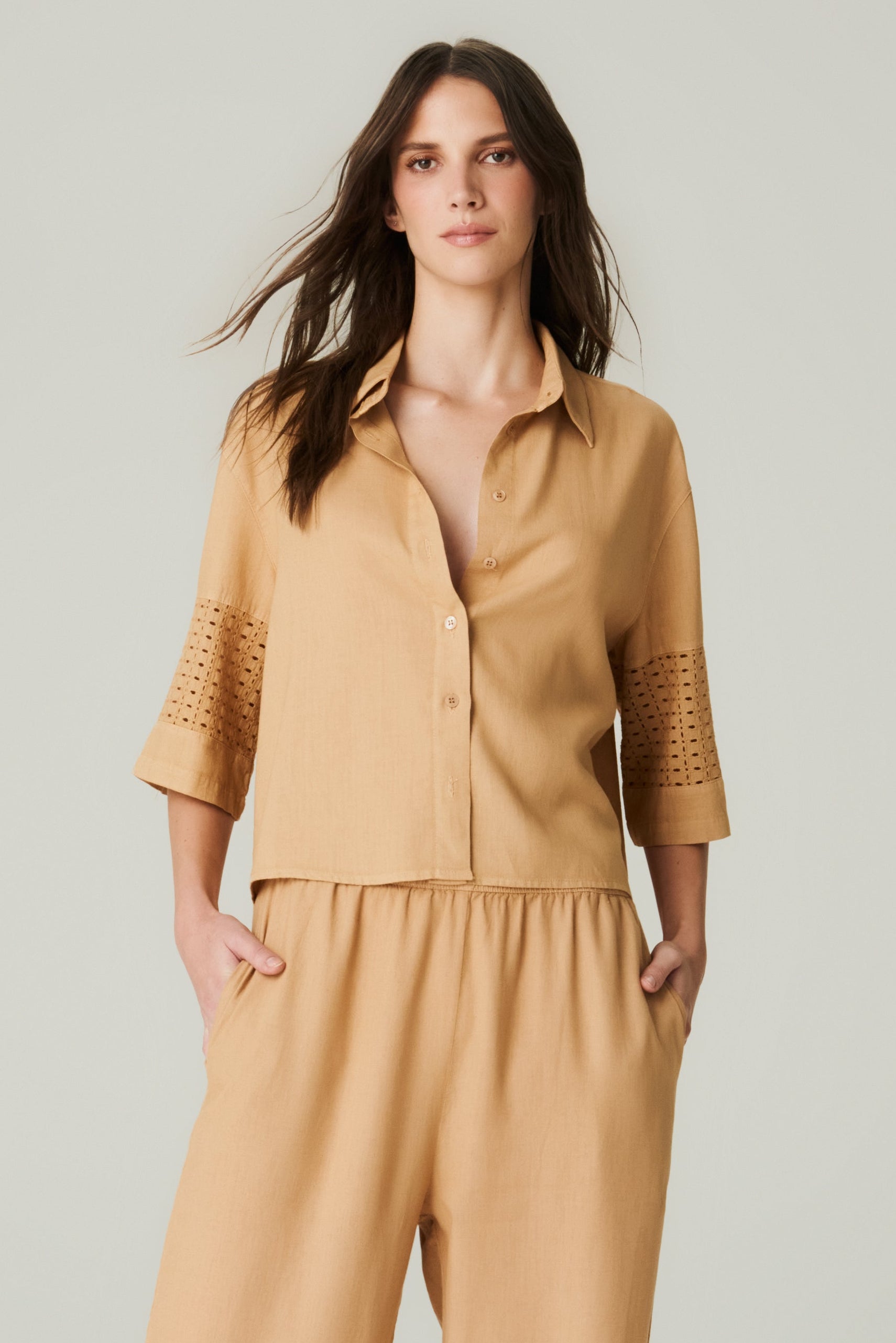 Camisa Linho com Laise - HOOD MOOD